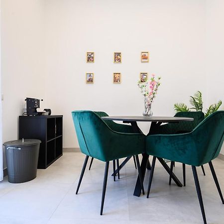 Magical Botanic-Charming Apartment Naples Extérieur photo
