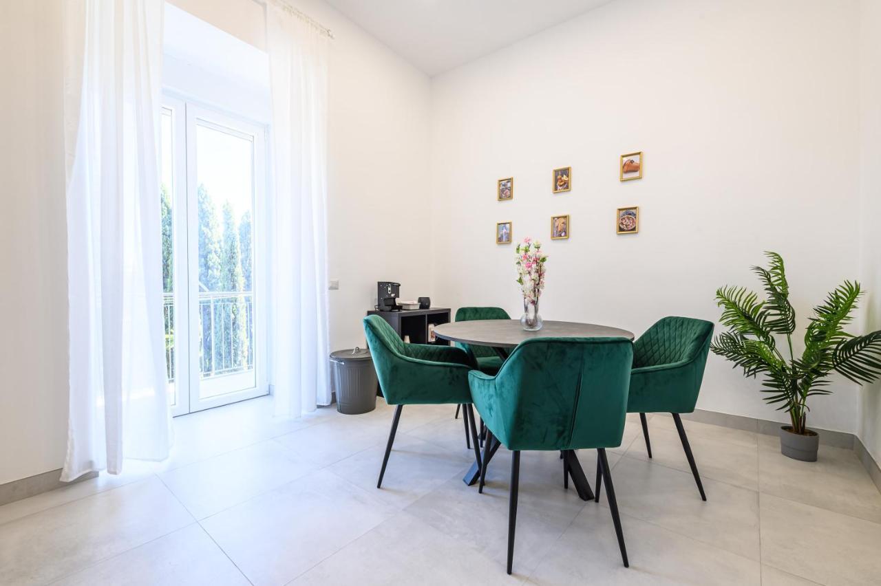 Magical Botanic-Charming Apartment Naples Extérieur photo